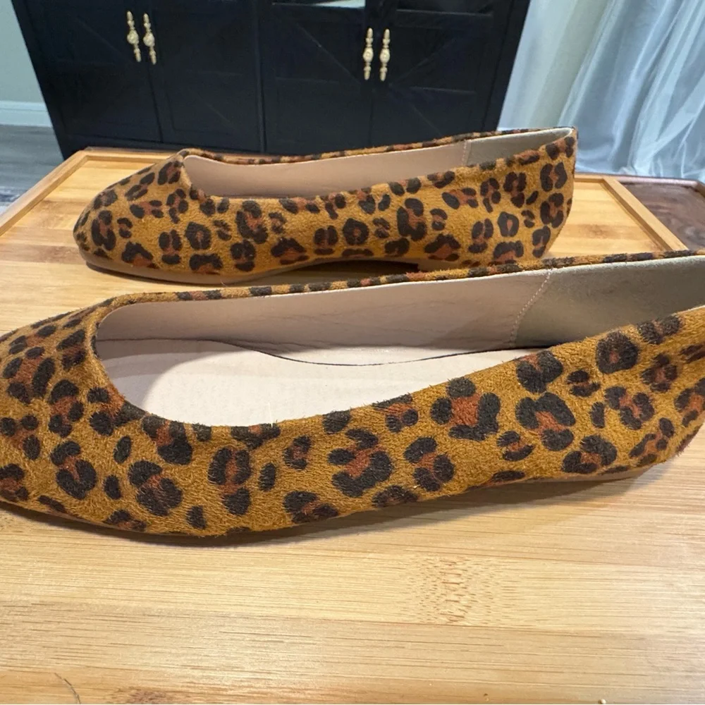 Leopard Print Women's Ballet Flats - Brown/Tan Size 7.5 (38)